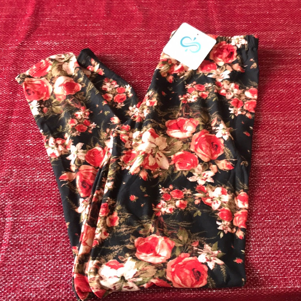 1 Left!! Women’s legging🍁 Floral Print Legging - Picture 8 of 8
